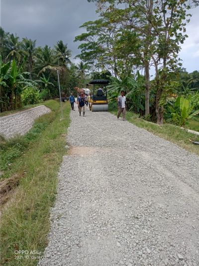 Pembangunan jalan Desa